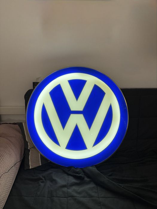 Kaseton Volkswagen VW znak logo szyld