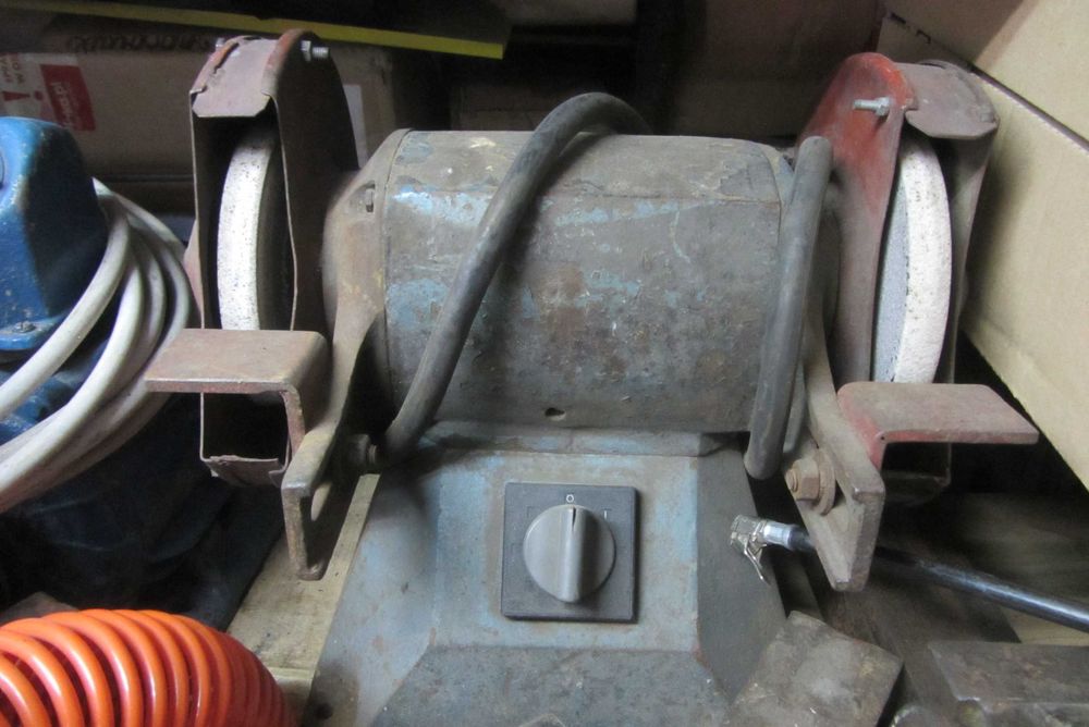 Szlifierka  elna 380 v