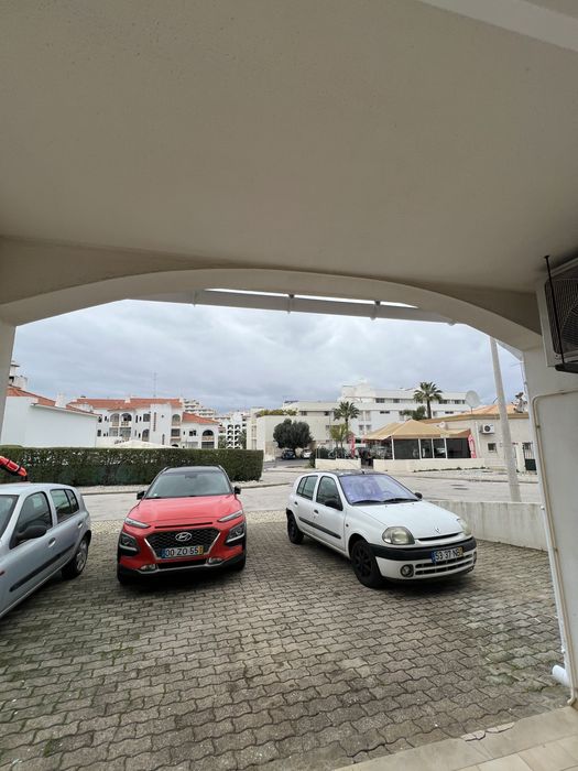 Arrenda-se loja em Albufeira