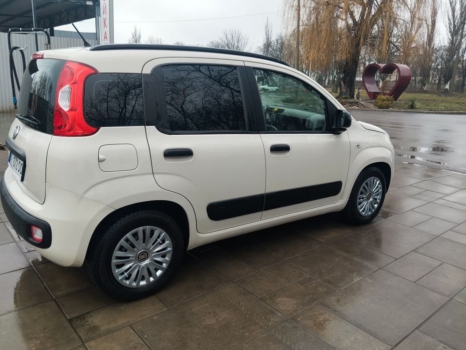 Fiat panda 2013 року