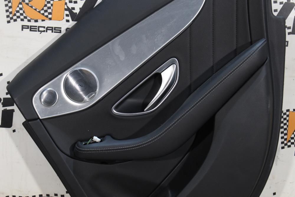 Forra / revestimento genérico MERCEDES-BENZ Classe C (W205)
