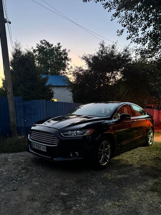 Ford Fusion гібрид