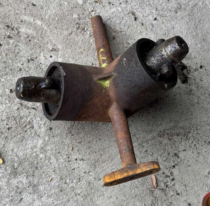 Lexion 430,570,750 górna przekładnia kątowa zbiornika ziarna