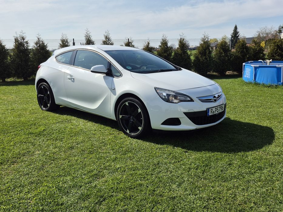 2012 Opel Astra GTC