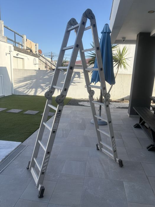 Escada de aluminio articulada 4 metros