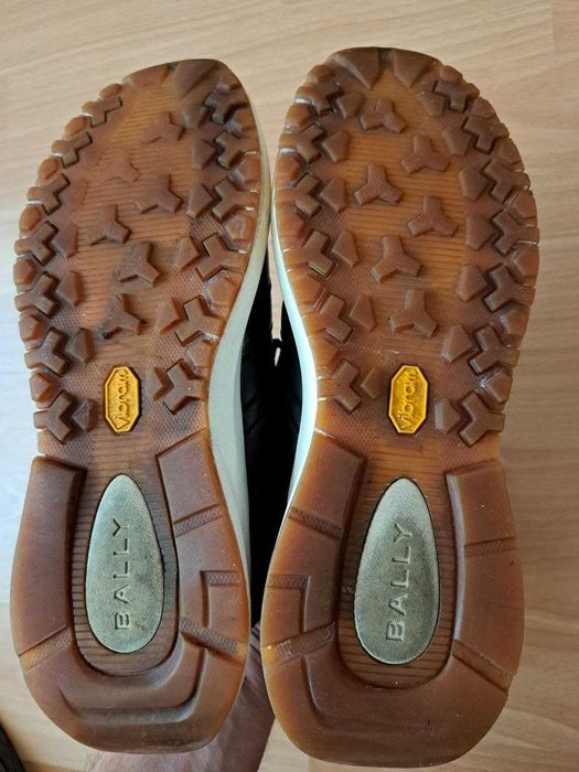 Кросівки Bally шкіра 42розмір, стан ідеальний, орігінальні