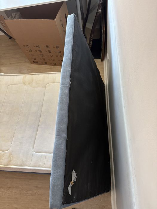 Cama single com colchao