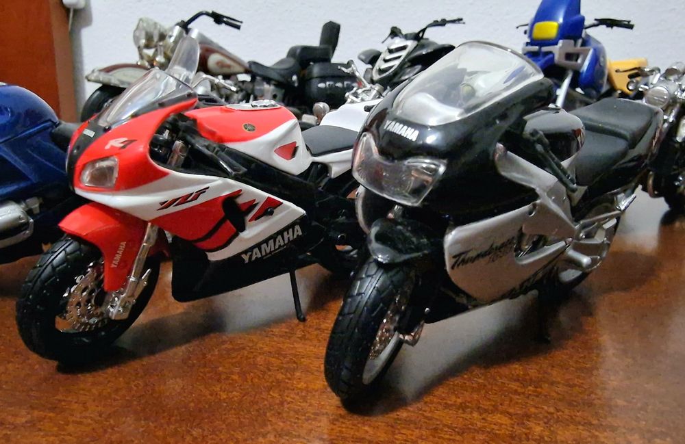 Set de Motas de Coleção – Decoração Escritório / Garagem