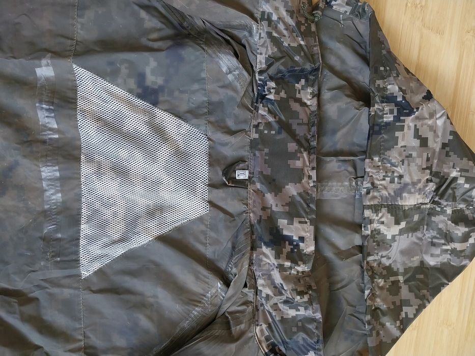 Костюм від дощу та негоди