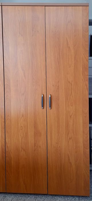 Armário de Escritório em Madeira