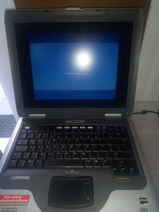 PC marca COMPAQ 2002