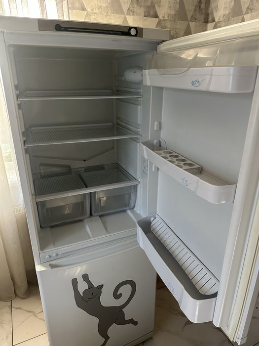 Холодильник Indesit б/у