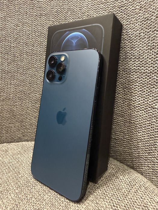 Продам айфон 12 промакс