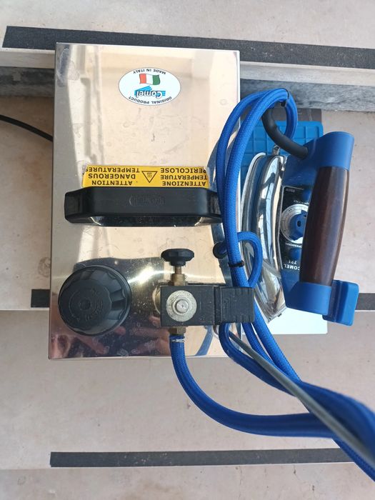 Ferro Profissional com Caldeira