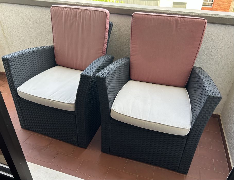 Conjunto de Sofás de Exterior em Resina Entrançada