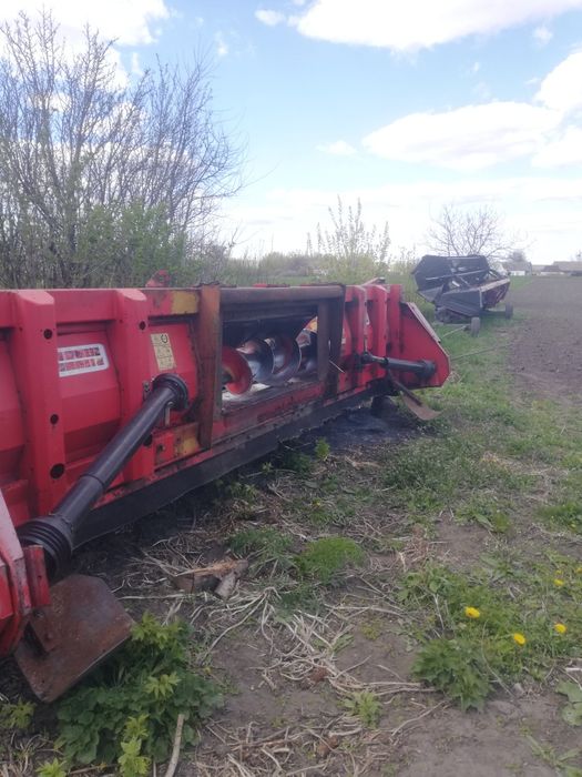 Продам кукурудзяну жатку