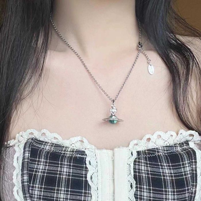 Vivienne Westwood NEW TINY ORB PENDANT--Naszyjnik
