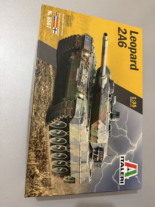 Збірні моделі 1/35 1/48 1/25