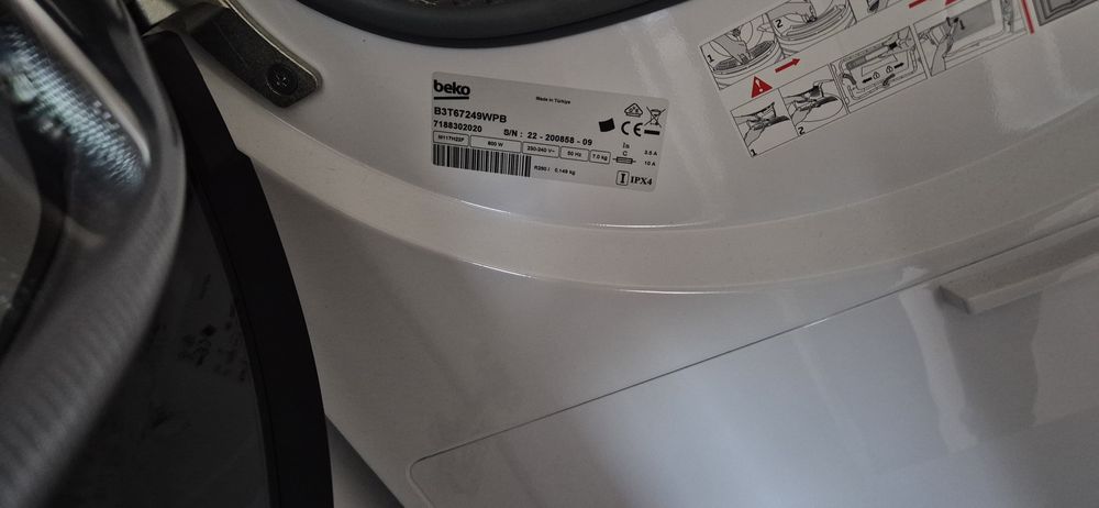 Suszarka BEKO B3T67249WPB