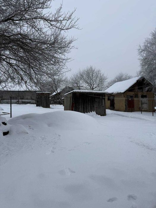 Продаж напівособняка в смт.Отинія