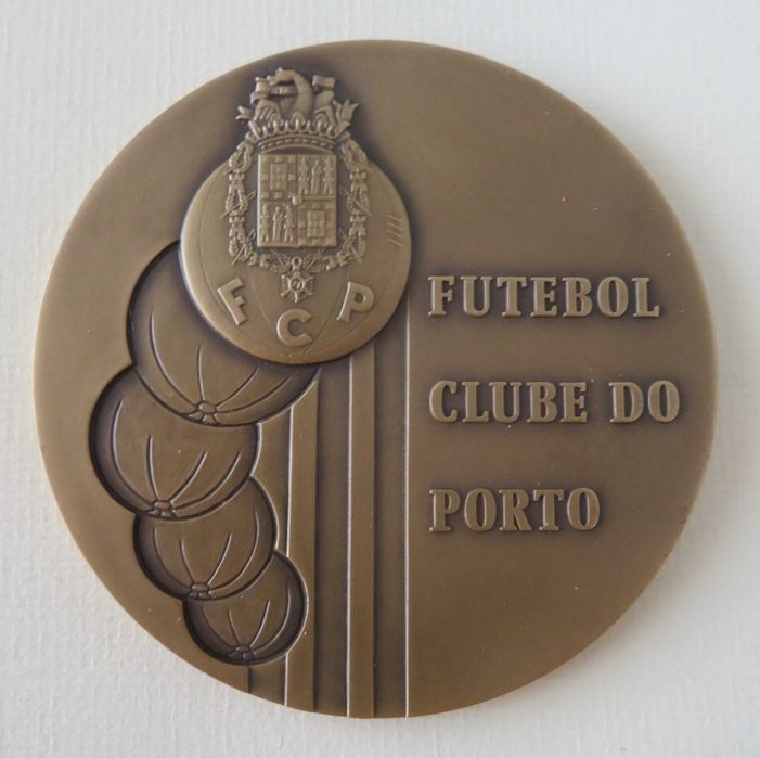 Medalhística - FCP Campeão Europeu (Viena 1987) RARA