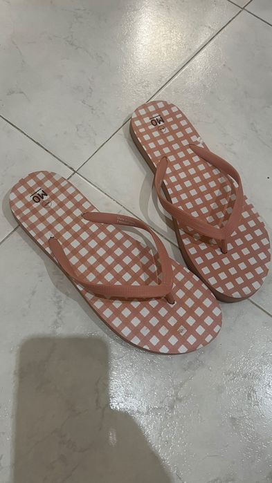 Chinelos mo branco e rosa velho tamanho 40 41