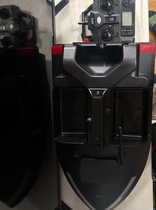 Łódka zanętową Flytec V020 Gps