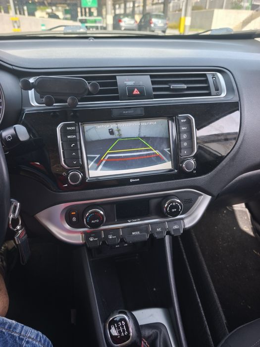 Kia Rio Prime Impecável