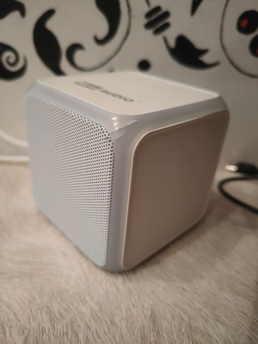 Портативна Блютуз Колонка з Підсвіткою/ Bluetooth Музична Колонка