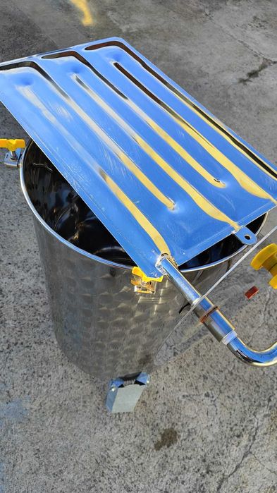 Fermentador refrigerado em Inox com fundo plano - Polsinelli - 100 Lts