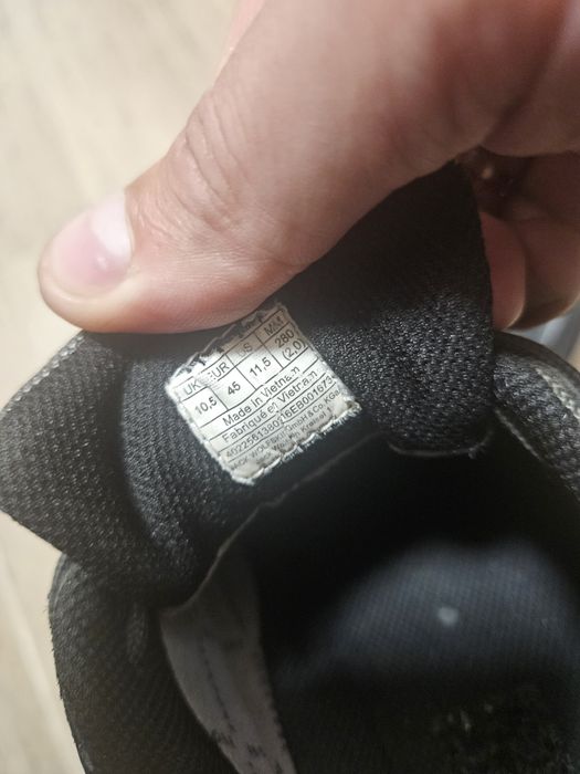 Продаю оригінальні трекінгові кросівки Jack Wolfskin розмір 44,5 стан хороший
Розмір 44,5