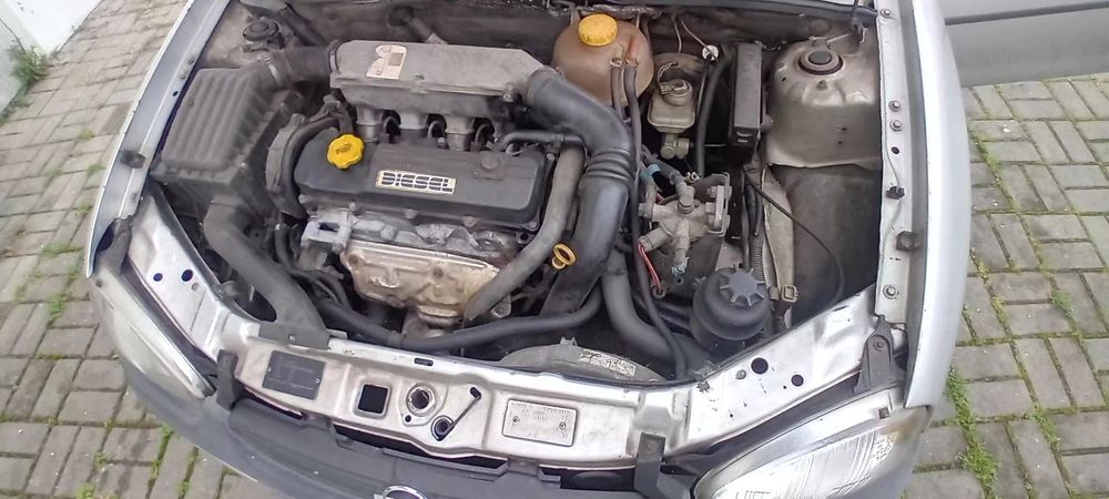 Vendo Opel Corsa B 1.5 TD motor izuso