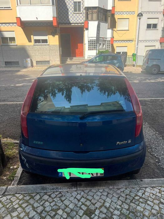 Fiat Punto vende-se ou troca para outro carro mesmo segmento  € 1.000 negociavel
