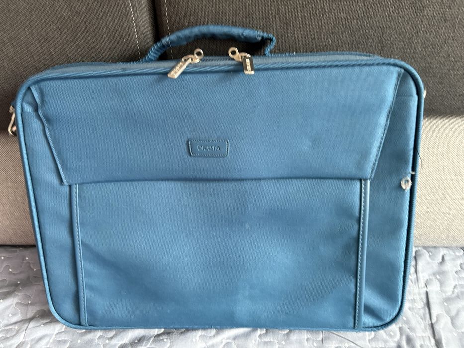 Sprzedam uzywana torbe na komputer