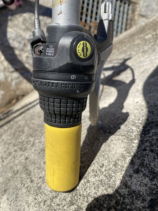 Bicicleta Specialized Hotrock roda20