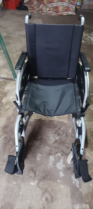 Cadeira de Rodas Dobrável
