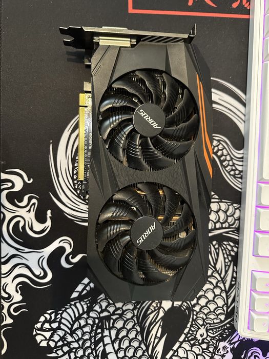 Відеокарта Gigabyte Aorus RX 580 8gb