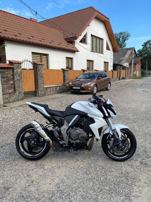 Продам Honda cb1000r