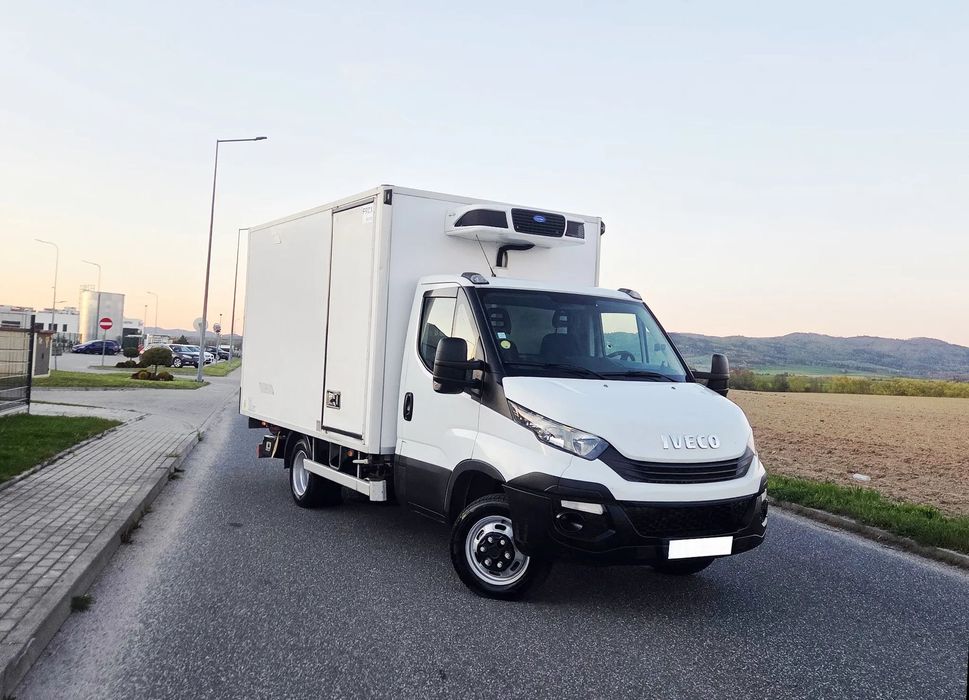 Iveco DAILY 35C16 2.3 160 PS 2018 CHŁODNIA Carrier PULSOR 400 IZOTERMA KONTENER WIDNA DHOLLANDIA MOŻLIWY KREDYT LEASING MROŹNIA  1 Właściciel, Zadabny, Gotowy do Pracy
