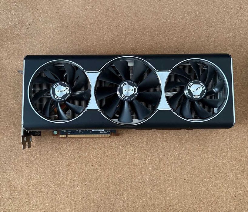 Karta graficzna XFX Radeon RX5700XT 8GB - stan bdb