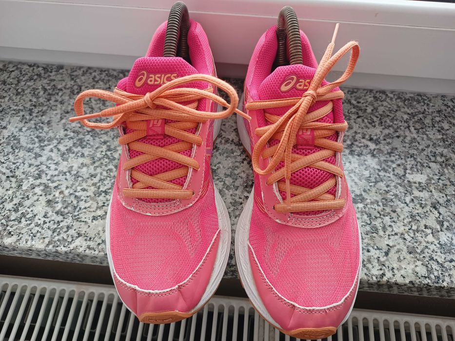 Damskie buty do biegania asics Gel-Nimbus 19 rozmiar 37