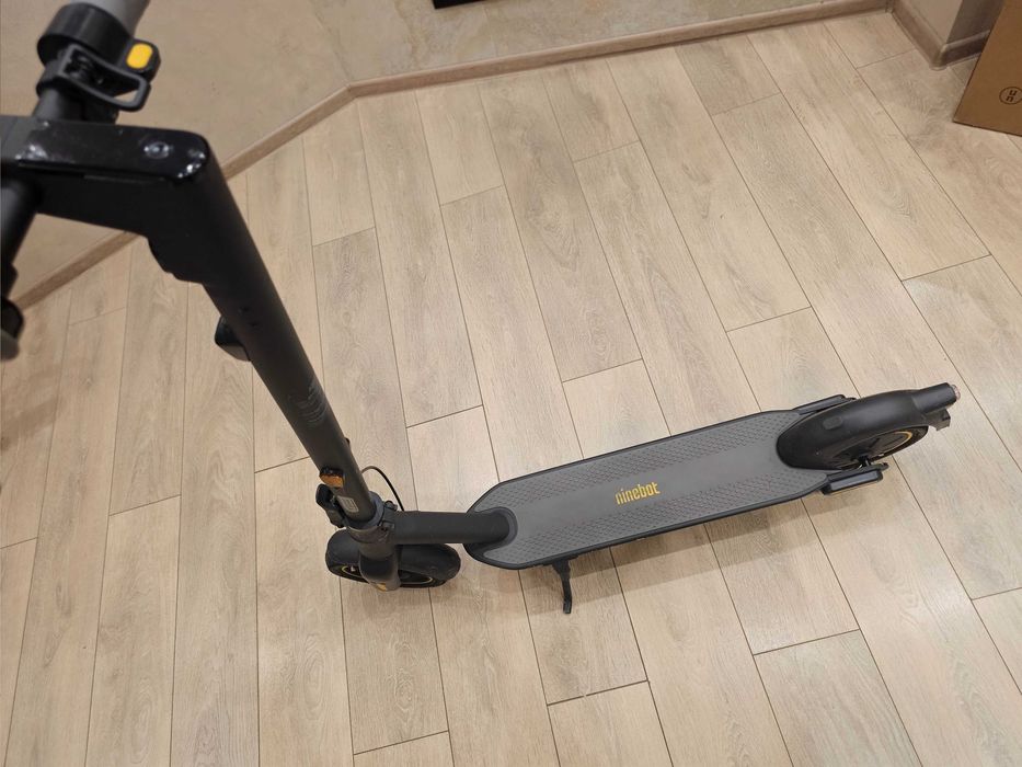 Електросамокат Segway-Ninebot MAX G30E II