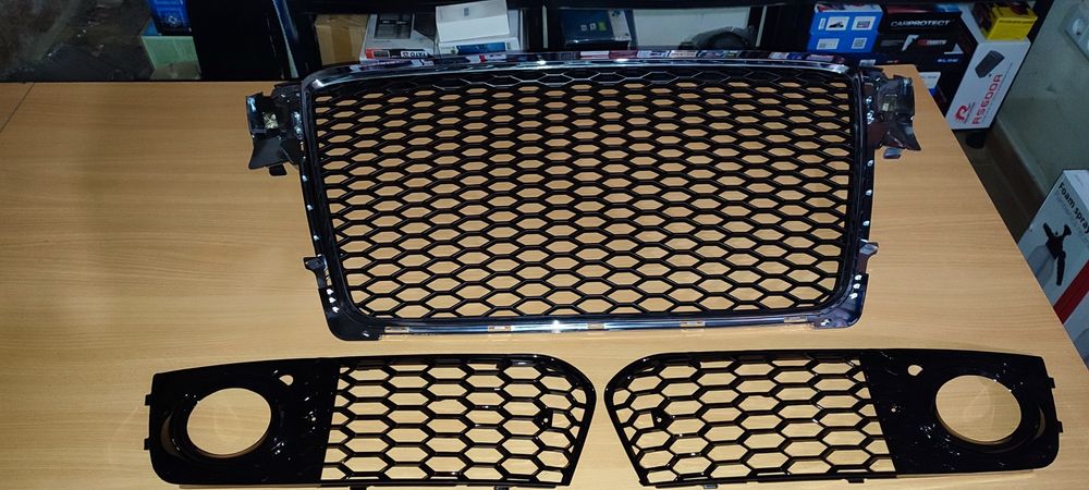 Grelhas RS4 Audi A4 B8.