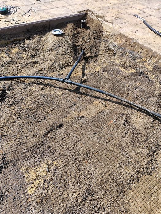 Nawodnienie/niwelacja/ trawa