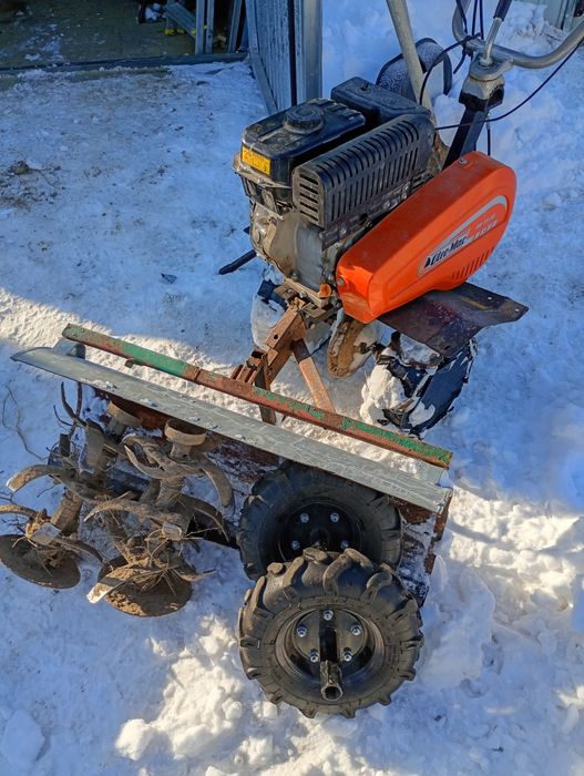 Glebogryzarka oleo mac.