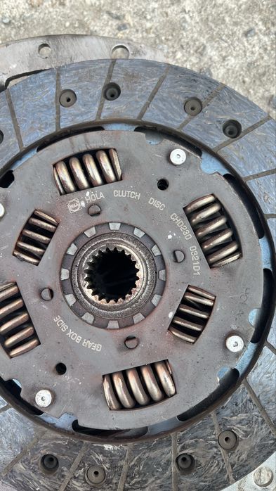 Продам запчасти ваз 2109-2110 оригинал сцепление HOLA бу