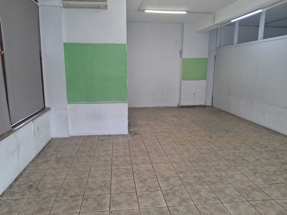 Loja com 70m perto do hospital  de Penafiel