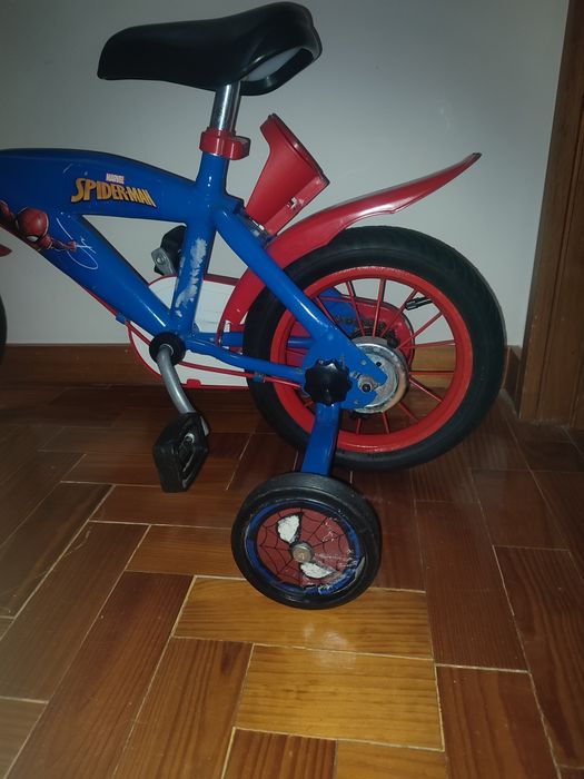 Bicicleta homem aranha