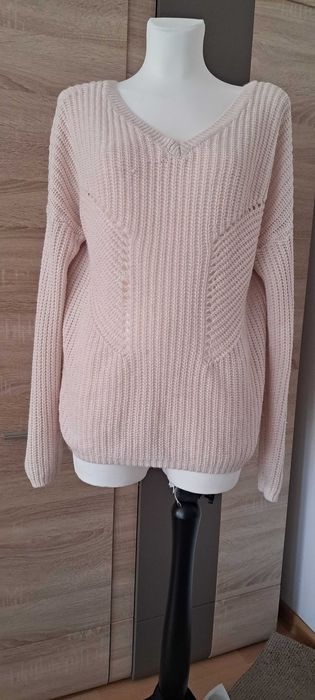 Sweter różowy...