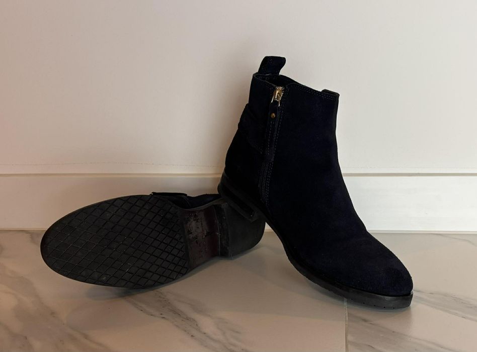 Tommy Hilfiger botki zamszowe damskie 39 Th Buckle Suede Boot
Rozmiar